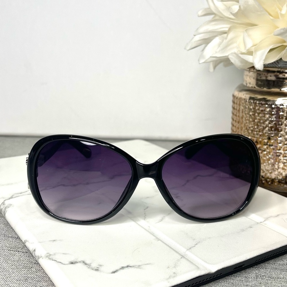 Black Oversized Sunglasses Polarized Purple Ombre Lenses New with Case - Picture 3 of 6